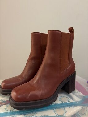 Crown Vintage Chestnut Brown Leather Block Heel Booties